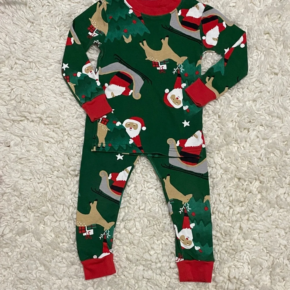 Carter’s size 2T boys 2pc Festive Green Santa Christmas holiday Pajamas set